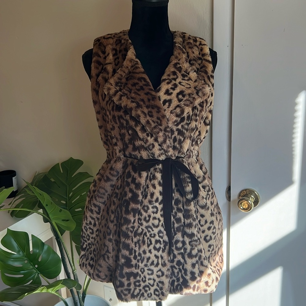 Faux leopard print vest